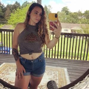 Meet your Posher, Macy